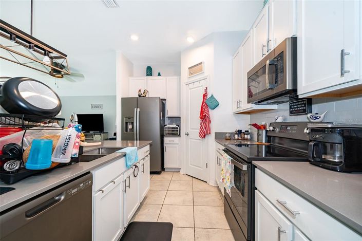 Image No.4-3 Bed Property for sale