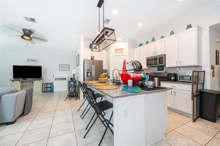 Image No.5-3 Bed Property for sale