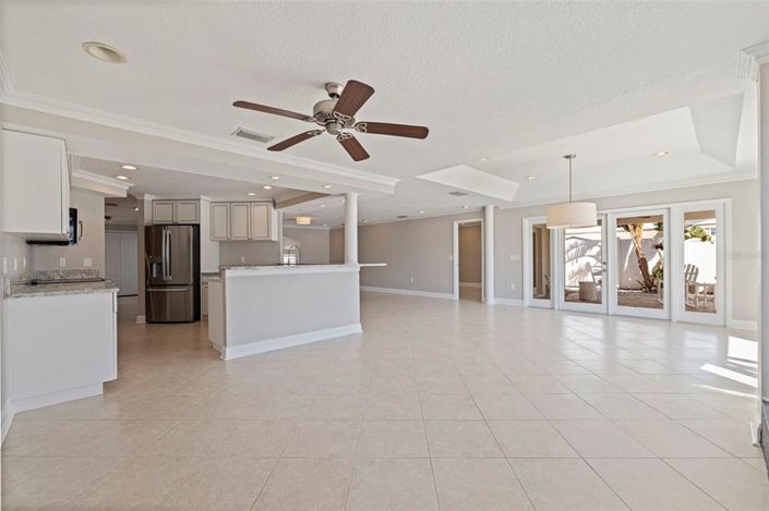 Image No.12-3 Bed Property for sale