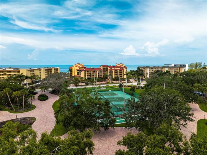 Image No.13-2 Bed Property for sale