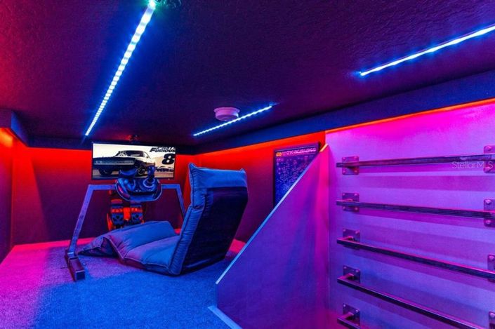 Image No.12-5 Bed Property for sale