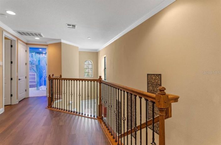 Image No.29-5 Bed Property for sale