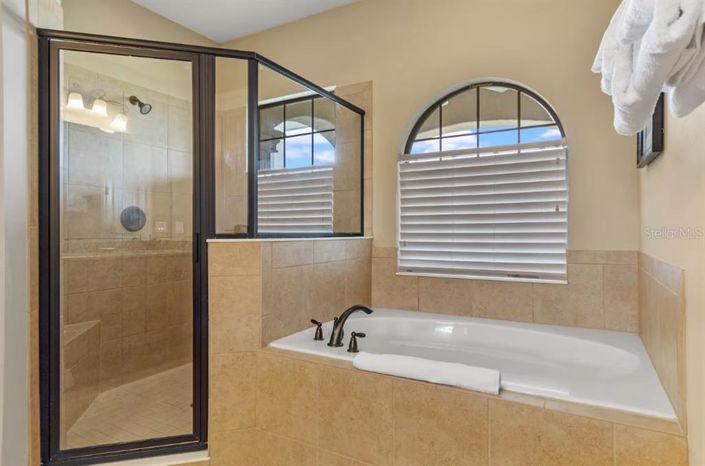 Image No.34-5 Bed Property for sale