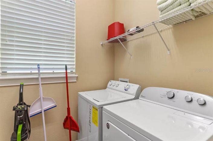 Image No.40-5 Bed Property for sale