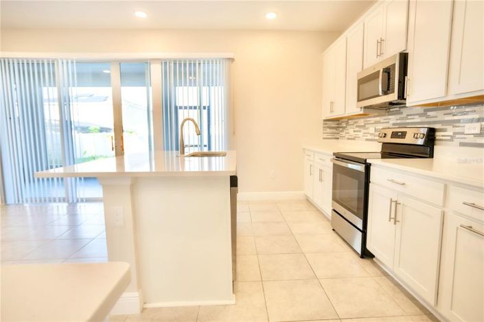 Image No.6-5 Bed Property for sale