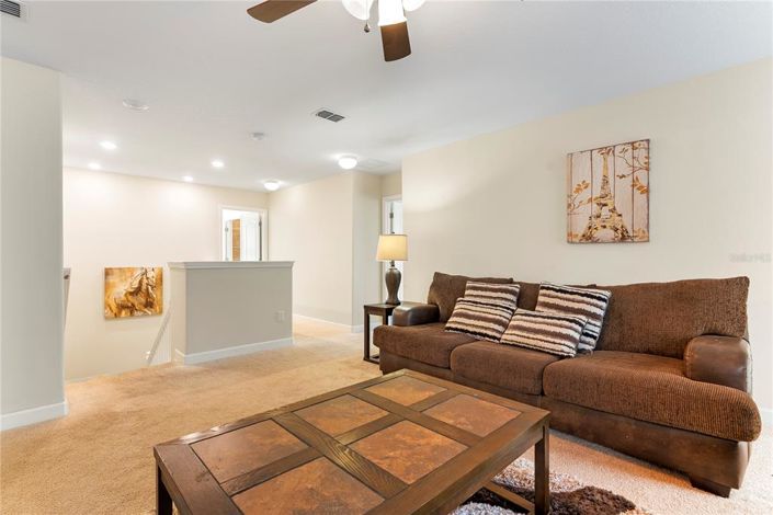 Image No.12-5 Bed Property for sale