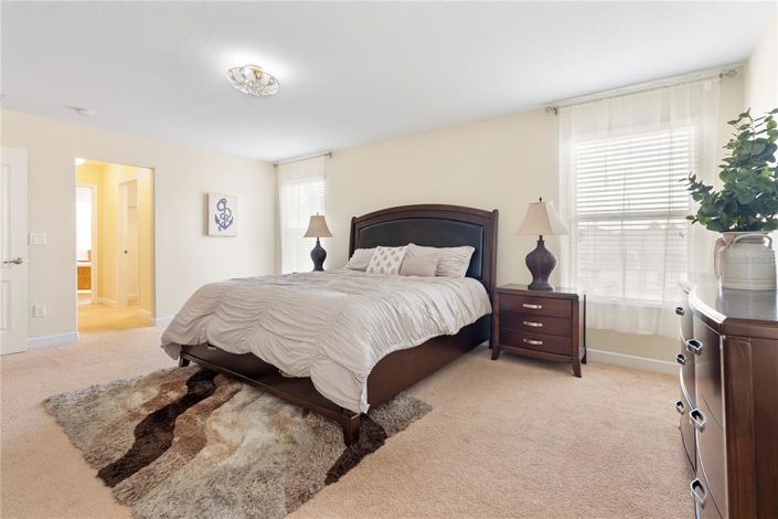 Image No.18-5 Bed Property for sale