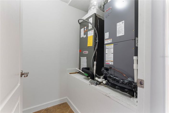 Image No.28-5 Bed Property for sale