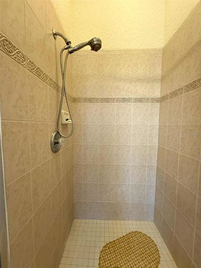 Image No.42-4 Bed Property for sale