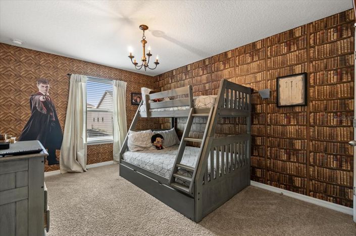 Image No.15-5 Bed Townhouse for sale