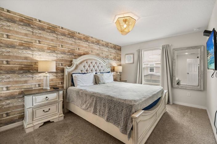 Image No.18-5 Bed Townhouse for sale