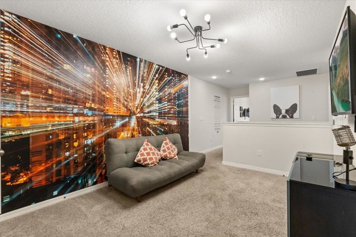 Image No.23-5 Bed Townhouse for sale