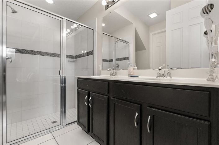 Image No.31-5 Bed Townhouse for sale