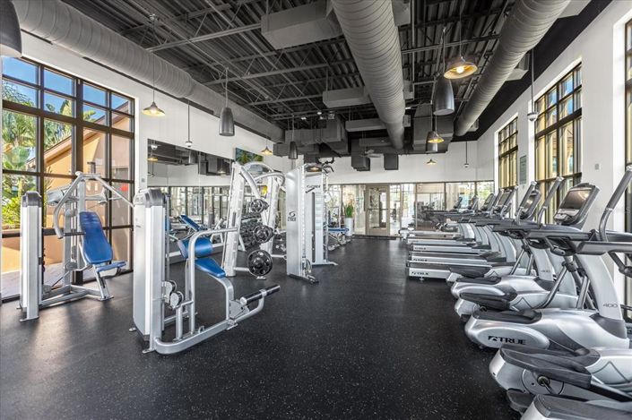 Image No.45-5 Bed Townhouse for sale