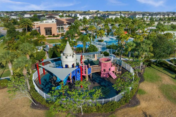 Image No.49-5 Bed Townhouse for sale