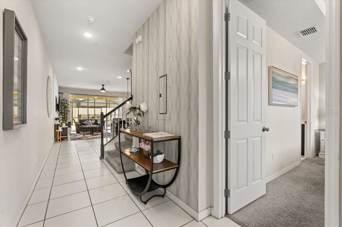 Image No.5-5 Bed Townhouse for sale