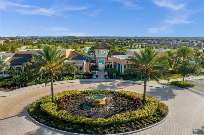 Image No.50-5 Bed Townhouse for sale