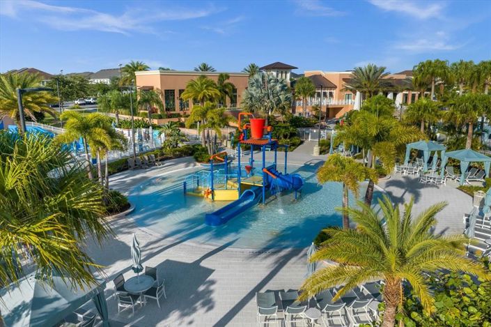 Image No.55-5 Bed Townhouse for sale