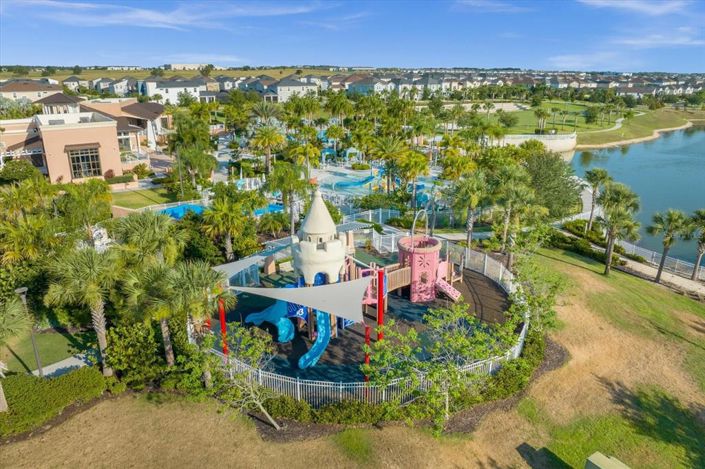 Image No.56-5 Bed Townhouse for sale