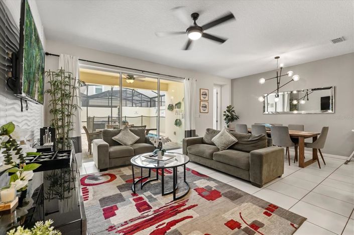 Image No.6-5 Bed Townhouse for sale