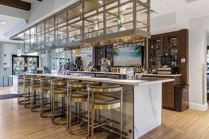 Image No.60-5 Bed Townhouse for sale