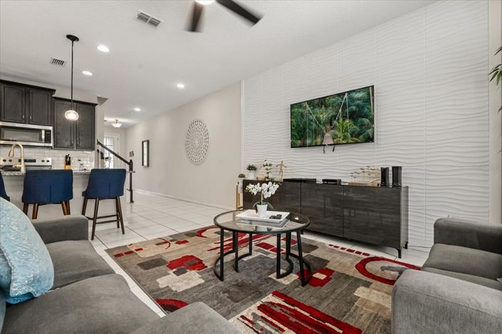 Image No.8-5 Bed Townhouse for sale