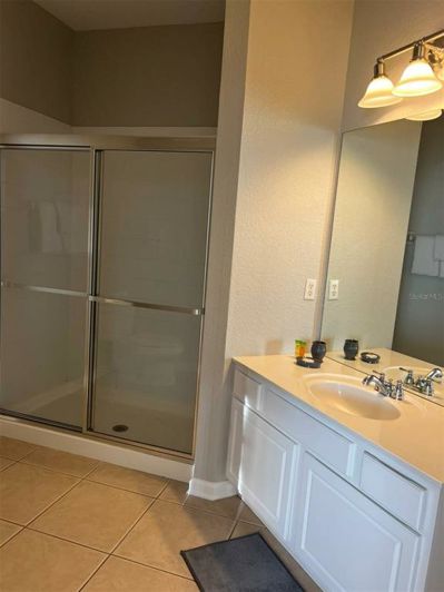 Image No.8-3 Bed Property for sale