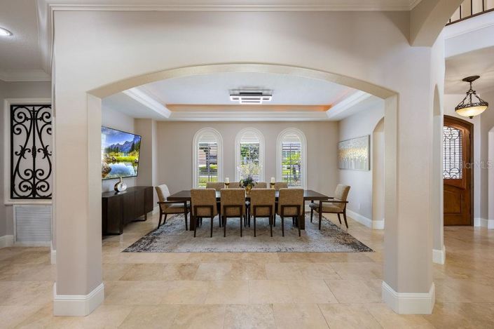 Image No.16-5 Bed Property for sale