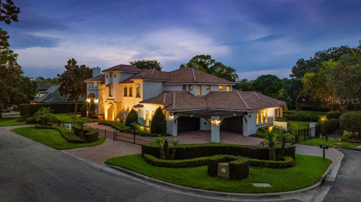 Image No.2-5 Bed Property for sale