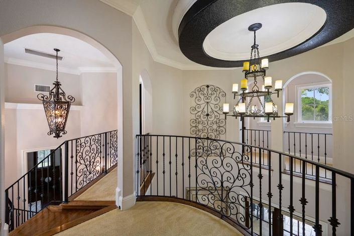 Image No.44-5 Bed Property for sale