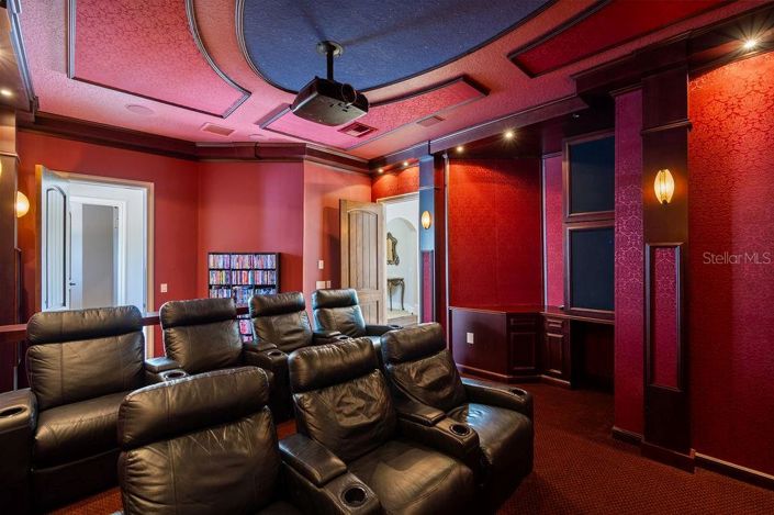 Image No.46-5 Bed Property for sale