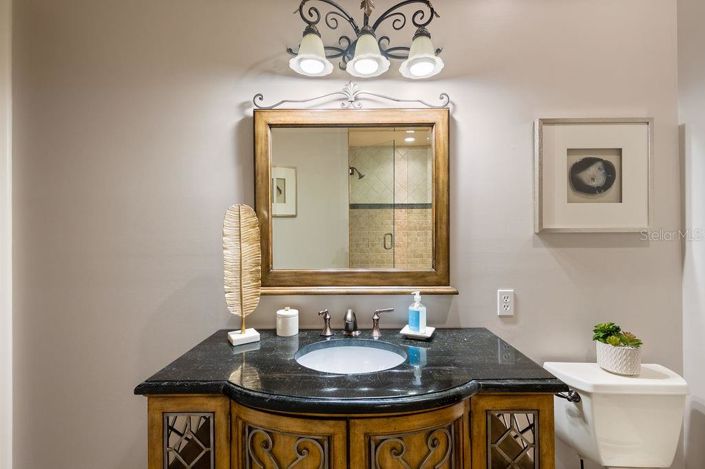 Image No.50-5 Bed Property for sale