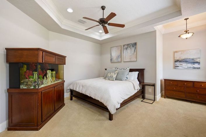 Image No.55-5 Bed Property for sale