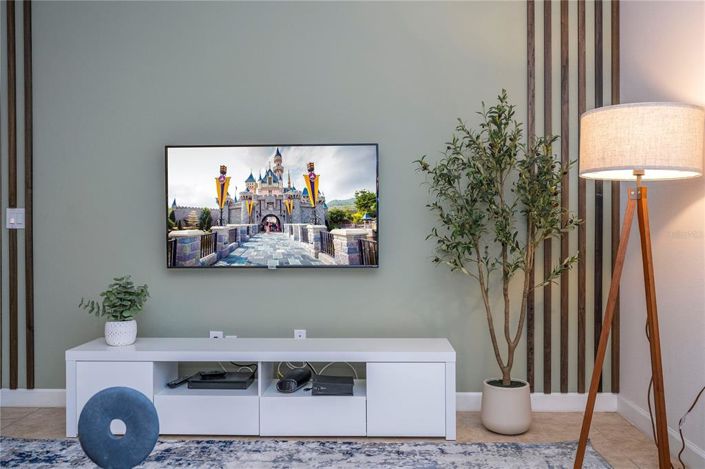 Image No.14-5 Bed Property for sale