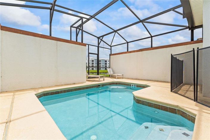 Image No.37-5 Bed Property for sale