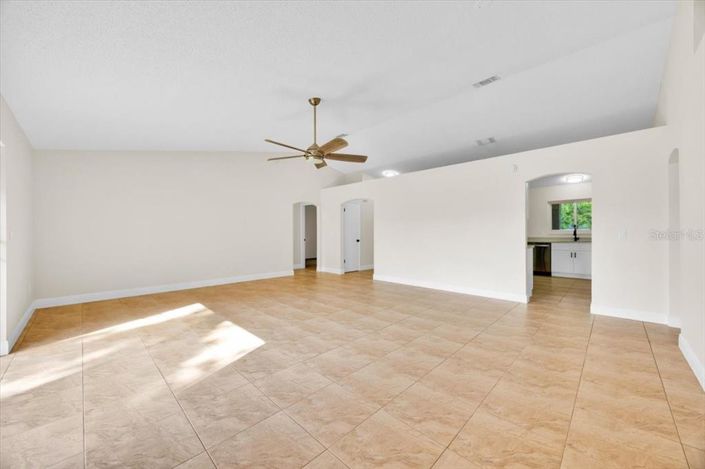 Image No.11-3 Bed Property for sale