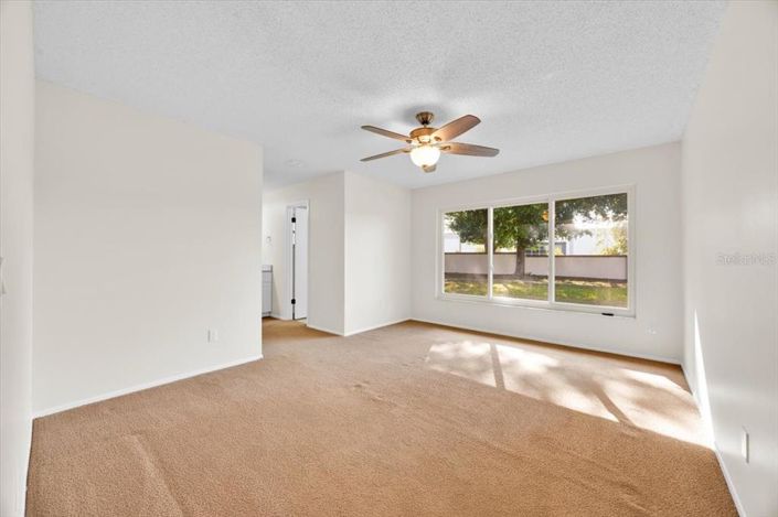 Image No.12-3 Bed Property for sale