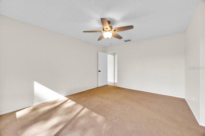 Image No.13-3 Bed Property for sale