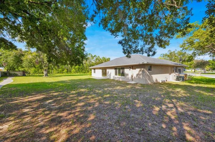 Image No.24-3 Bed Property for sale