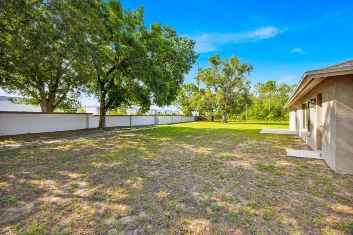 Image No.25-3 Bed Property for sale