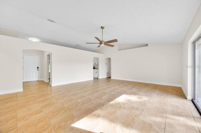 Image No.9-3 Bed Property for sale