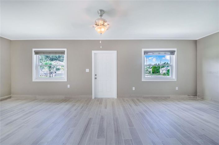 Image No.9-4 Bed Property for sale