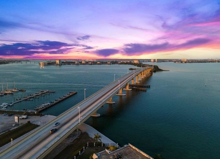 Image No.25-2 Bed Townhouse for sale