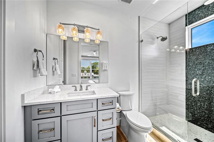 Image No.21-7 Bed Property for sale