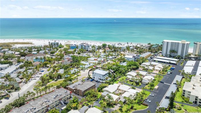 Image No.3-7 Bed Property for sale