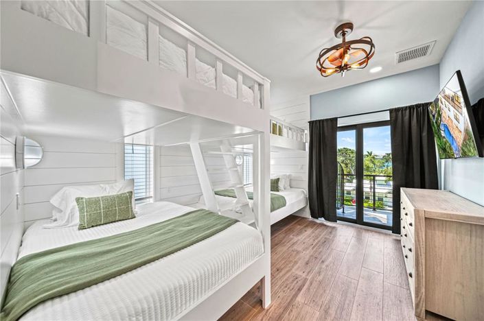 Image No.49-7 Bed Property for sale