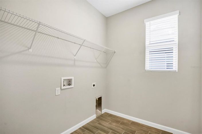 Image No.37-3 Bed Property for sale