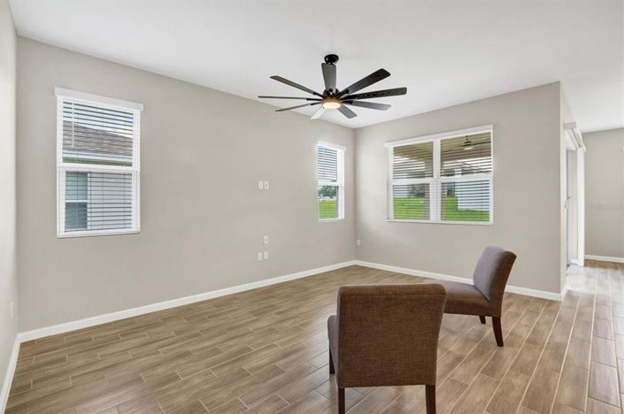 Image No.6-3 Bed Property for sale