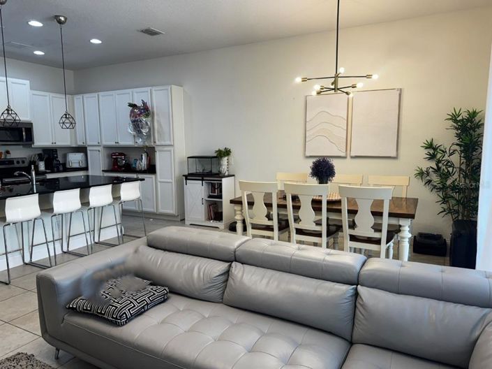 Image No.23-4 Bed Townhouse for sale