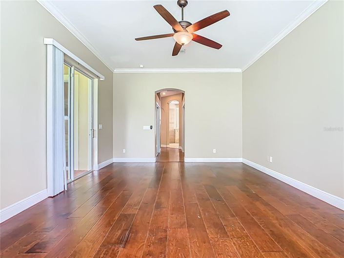 Image No.25-4 Bed Property for sale